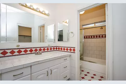 5 W Lance Leaf Rd, The Woodlands, TX 77381 - Photo 19