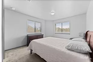 16918 Lake Willowby Ln, Houston, TX 77044 - Photo 17