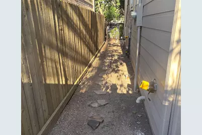 1839 Stacy Crest, Houston, TX 77008 - Photo 31