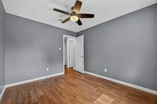 2719 Flintrock Cir, Houston, TX 77067 - Photo 17