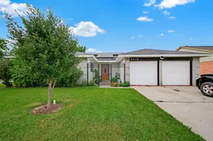 2719 Flintrock Cir, Houston, TX 77067 - Photo 1