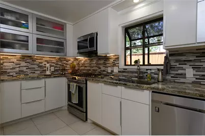5614 Innsbruck Street, Bellaire, TX 77401 - Photo 7