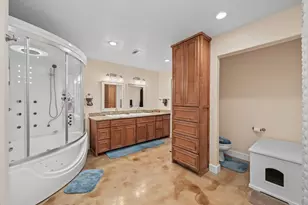 10985 Woods Ln, Cleveland, TX 77328 - Photo 15