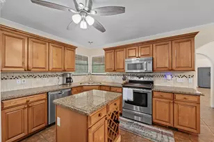 10985 Woods Ln, Cleveland, TX 77328 - Photo 9