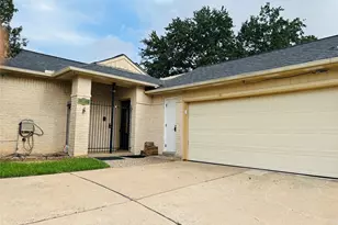 227 Essex Pl, Stafford, TX 77477 - Photo 5