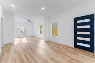 9326 Firnat St, Houston, TX 77016 - Photo 11