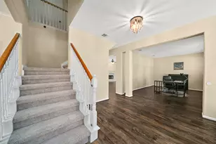 2627 Brazos Ridge Dr, Sugar Land, TX 77479 - Photo 7