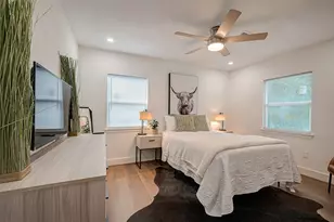 4926 Pershing St, Houston, TX 77033 - Photo 9
