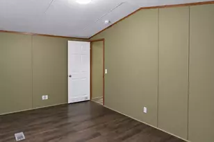243 E Saint Charles 1 Dr, Crosby, TX 77532 - Photo 11