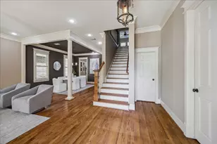 2216 Arlington St, Houston, TX 77008 - Photo 3