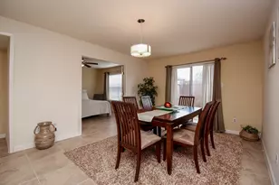 10555 Turtlewood Ct, Houston, TX 77072 - Photo 5