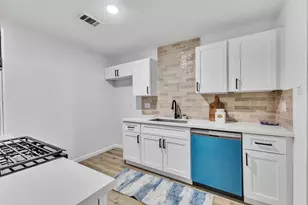 971 Wavecrest Ln, Houston, TX 77062 - Photo 17