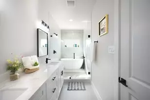 1805 Brooks St, Houston, TX 77026 - Photo 9