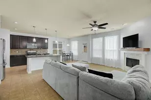 326 Polar Bear Trl, Crosby, TX 77532 - Photo 19