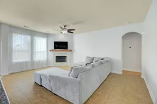 326 Polar Bear Trl, Crosby, TX 77532 - Photo 17