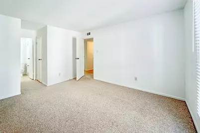 3075 Walnut Bend Lane #22, Houston, TX 77042 - Photo 13