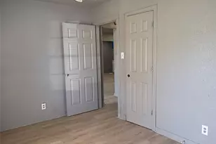 5617 Malmedy Rd, Houston, TX 77033 - Photo 9