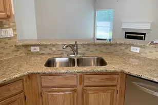 1710 Emerald Lake Ct, Houston, TX 77062 - Photo 3