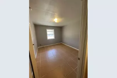 390 Bradford Drive, Beaumont, TX 77707 - Photo 5