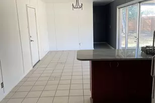 390 Bradford Dr, Beaumont, TX 77707 - Photo 7