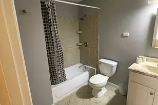 390 Bradford Dr, Beaumont, TX 77707 - Photo 11