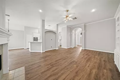 705 Hidden Oak Lane, Friendswood, TX 77546 - Photo 7