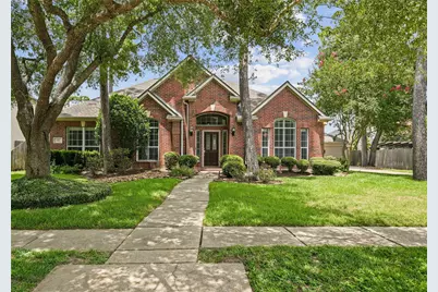 705 Hidden Oak Lane, Friendswood, TX 77546 - Photo 1
