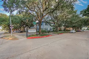 11609 Chimney Rock Rd, Houston, TX 77035 - Photo 21