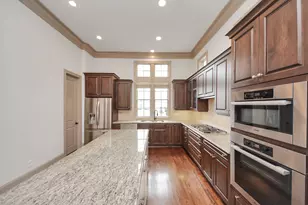 314 W Clay St, Houston, TX 77019 - Photo 17