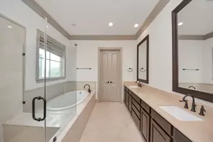 314 W Clay St, Houston, TX 77019 - Photo 31