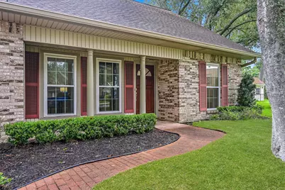 912 Oak Vista Court, Friendswood, TX 77546 - Photo 7