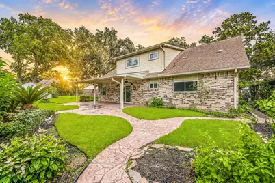 912 Oak Vista Court, Friendswood, TX 77546 - Photo 5