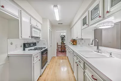 912 Oak Vista Court, Friendswood, TX 77546 - Photo 11
