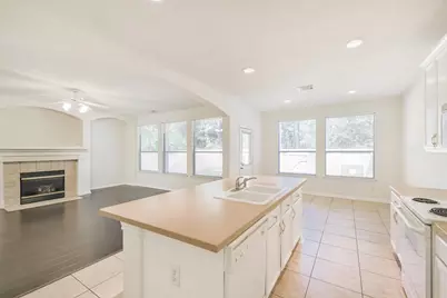 122 Cornflower Drive, The Woodlands, TX 77384 - Photo 9
