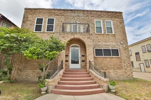 725 Broadway St, Galveston, TX 77550 - Photo 3