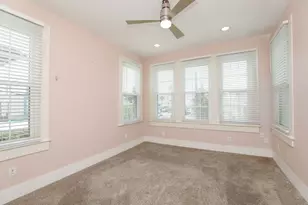 725 Broadway St, Galveston, TX 77550 - Photo 11