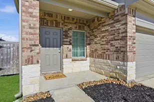 14846 Cypress Holw Dr, New Caney, TX 77357 - Photo 3