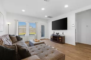 14846 Cypress Holw Dr, New Caney, TX 77357 - Photo 11