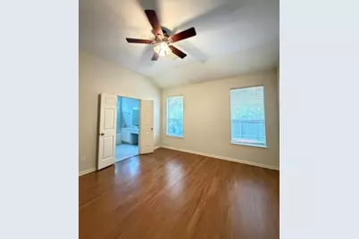 62 N Hollylaurel Circle, Spring, TX 77382 - Photo 9