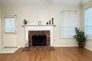 62 N Holly Laurel Cir, Spring, TX 77382 - Photo 5