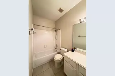 62 N Hollylaurel Circle, Spring, TX 77382 - Photo 11