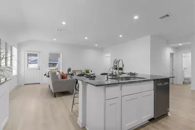 1042 River Coral, Alvin, TX 77511 - Photo 7