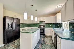 16510 Amy Ridge Rd, Houston, TX 77053 - Photo 9