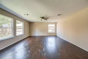 16510 Amy Ridge Rd, Houston, TX 77053 - Photo 13