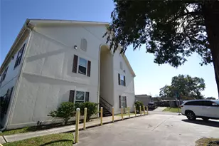 304 Dell Ct, Houston, TX 77009 - Photo 5