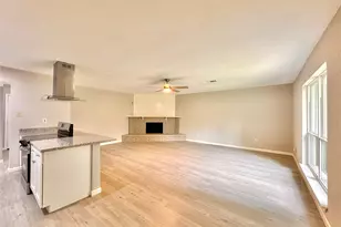 4854 Prairie Ridge Rd, Houston, TX 77053 - Photo 5