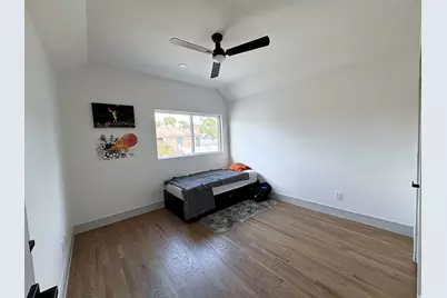 9822 Oak Point Drive, Houston, TX 77055 - Photo 35