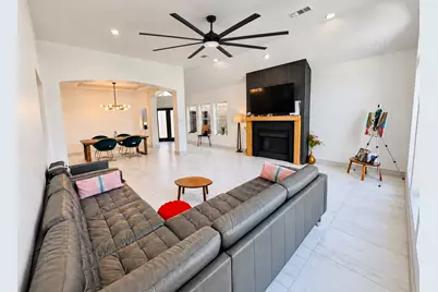 9822 Oak Point Drive, Houston, TX 77055 - Photo 7