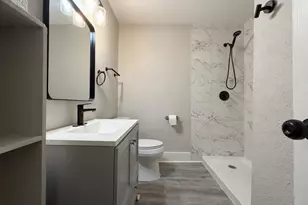 4218 Ester St, Stafford, TX 77477 - Photo 9