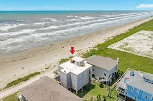 13210 Bermuda Beach Dr, Galveston, TX 77554 - Photo 3
